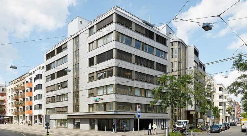 Einstellplatz in zentraler Lage zu vermieten (1)