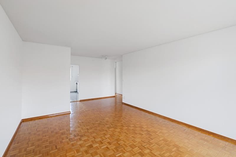 Helle 3-Zimmerwohnung im 3. OG im Zentrum von Volketswil (5)