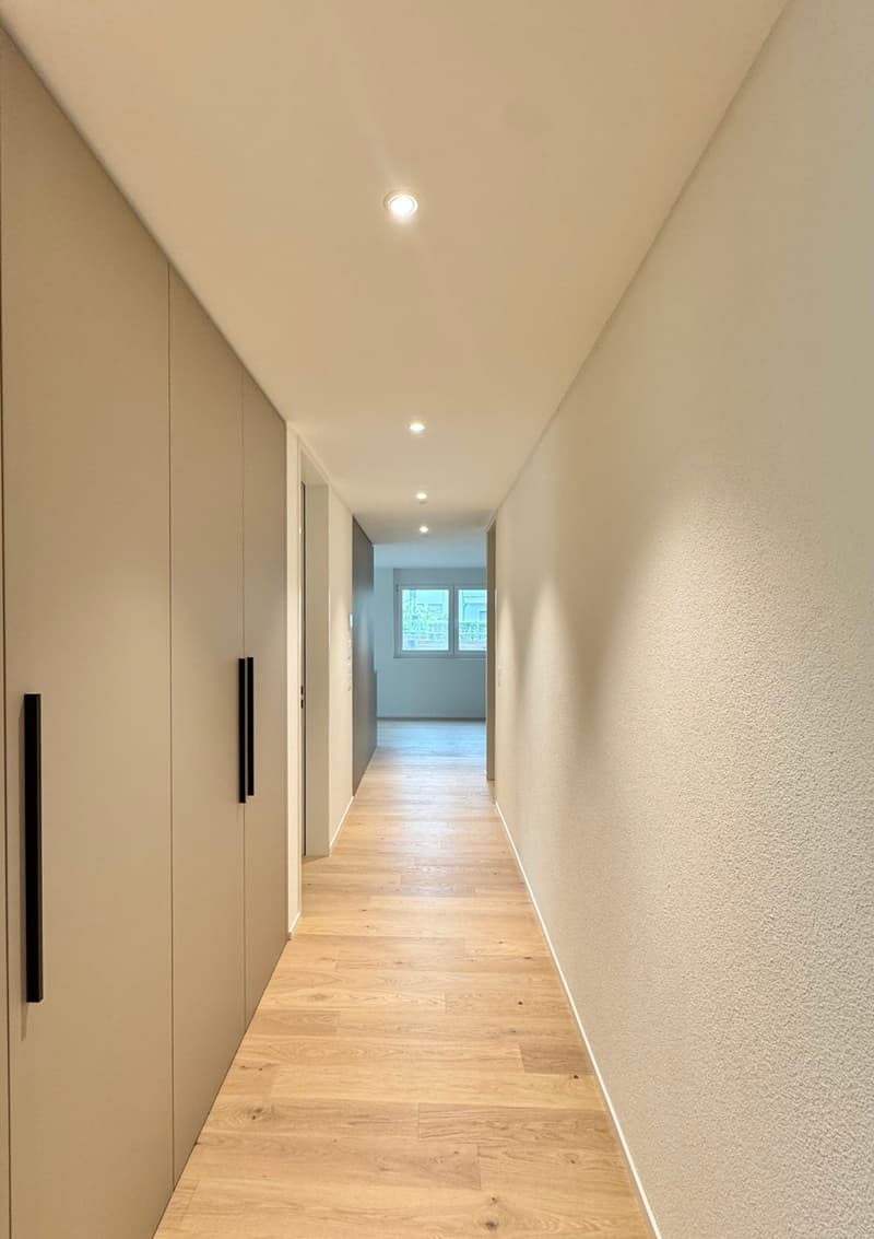 Exklusive 3.5 Zi. Wohnung mit Sitzplatz, bevorzugte Lage (3)