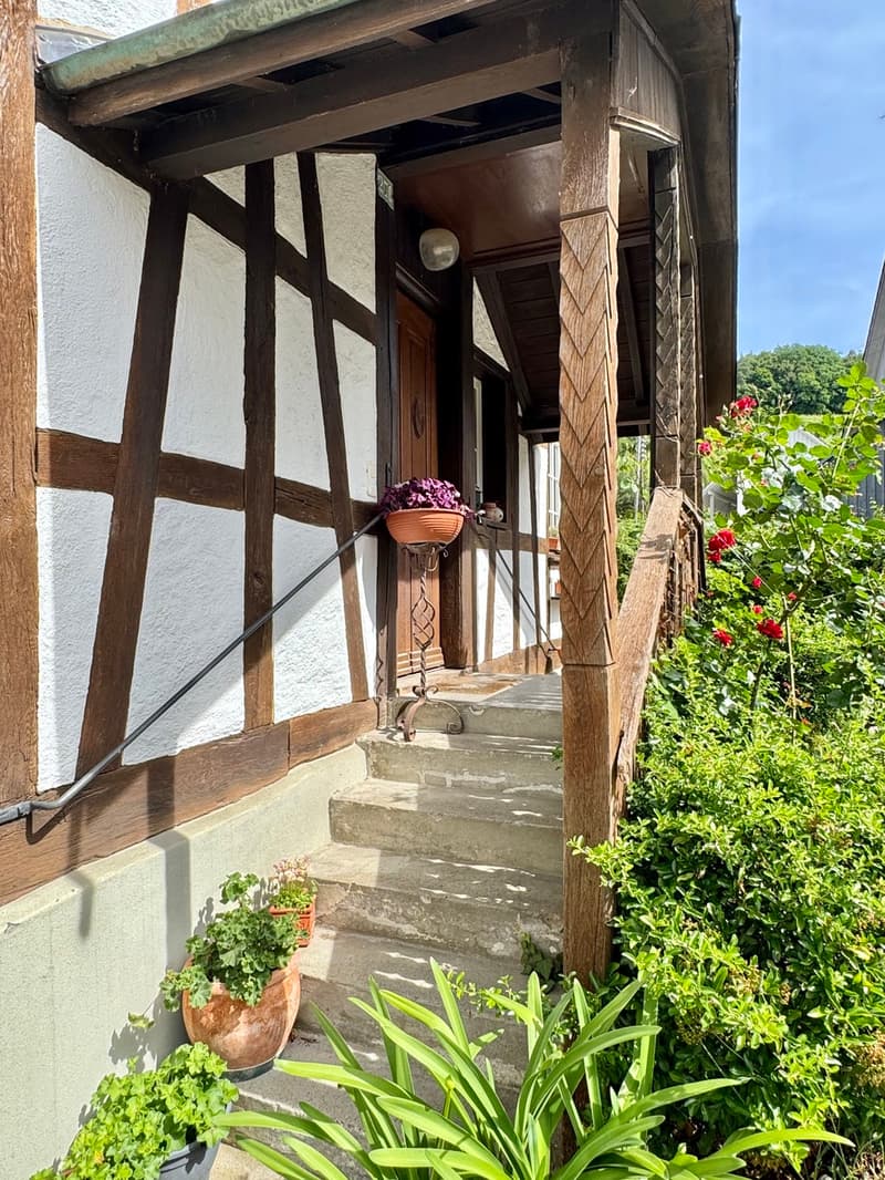 Gepflegtes Riegelhaus-Bijou mit Garten (2)