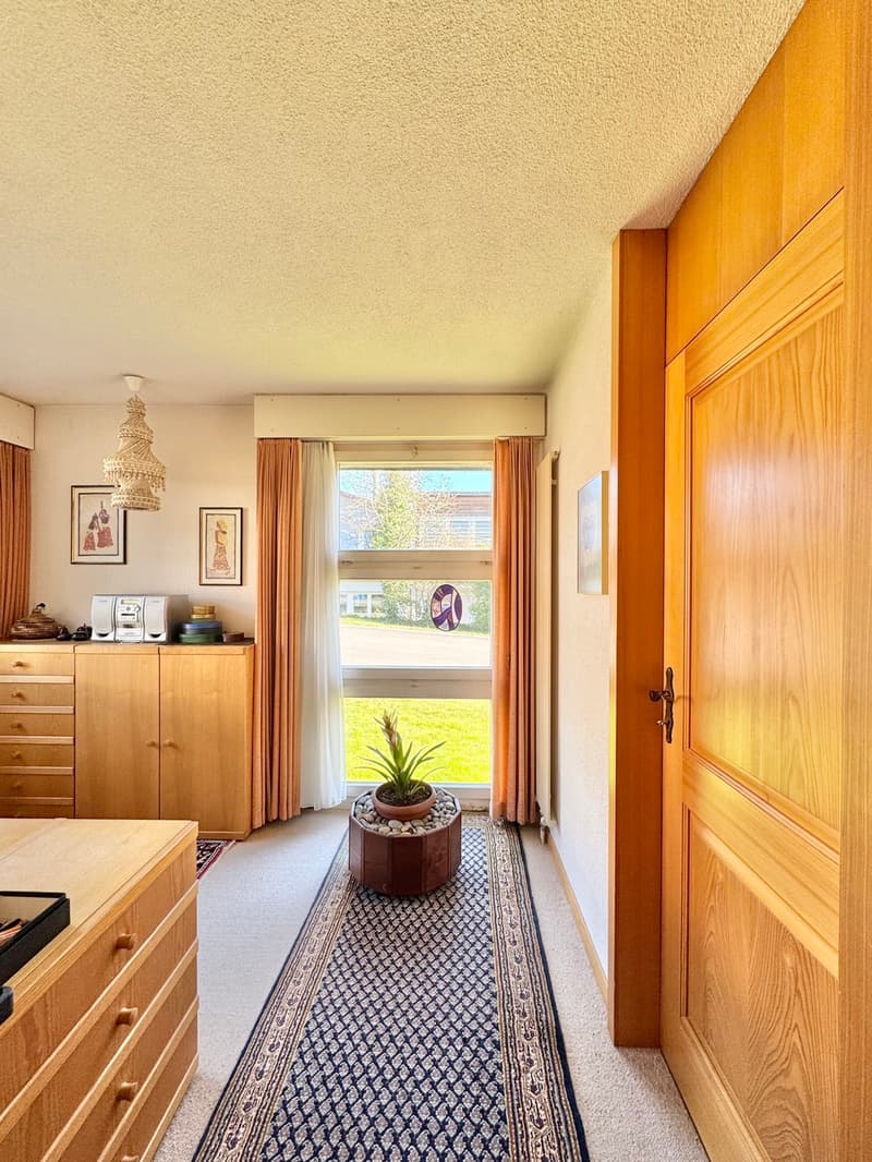 6.5 Zimmer Bungalow - sonnig, grosser Garten (8)