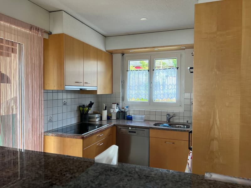 Interessantes Wohnhaus mit Pool und viel Privatsphäre (5)