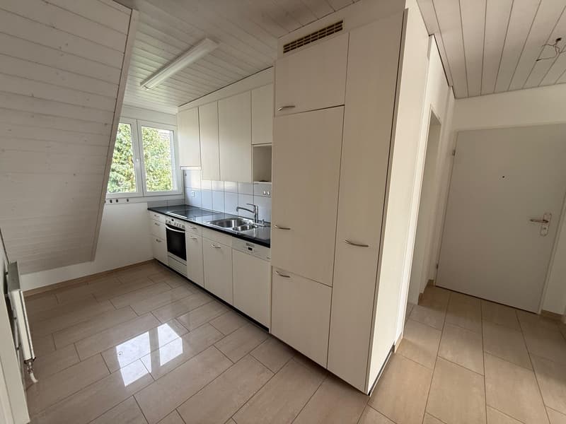 Moderne 3-Zimmer-Dachwohnung mit Balkon in Wettingen (6)