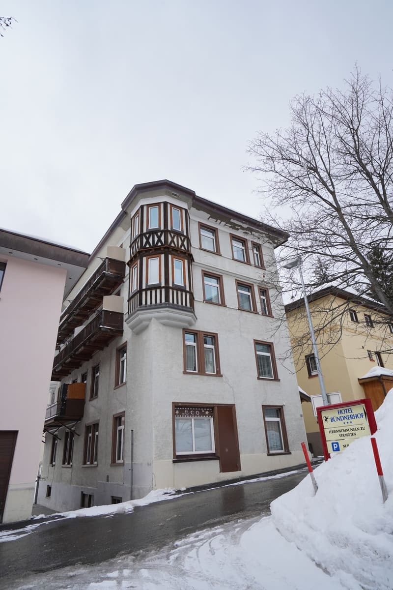 Heimelige 5-Zimmer Wohnung im Zentrum von Davos (Befristete Miete) (1)