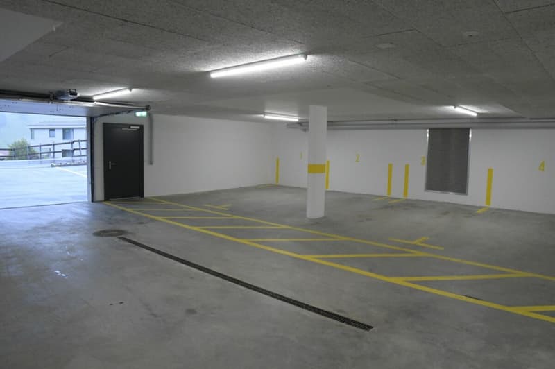 Garagenplatz (3)