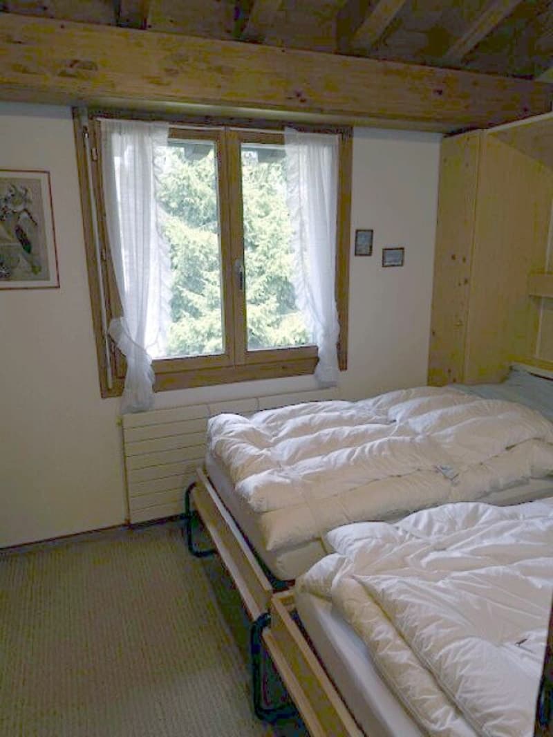 Sonnige 5.5 Zimmerwohnung an ruhiger Lage (8)