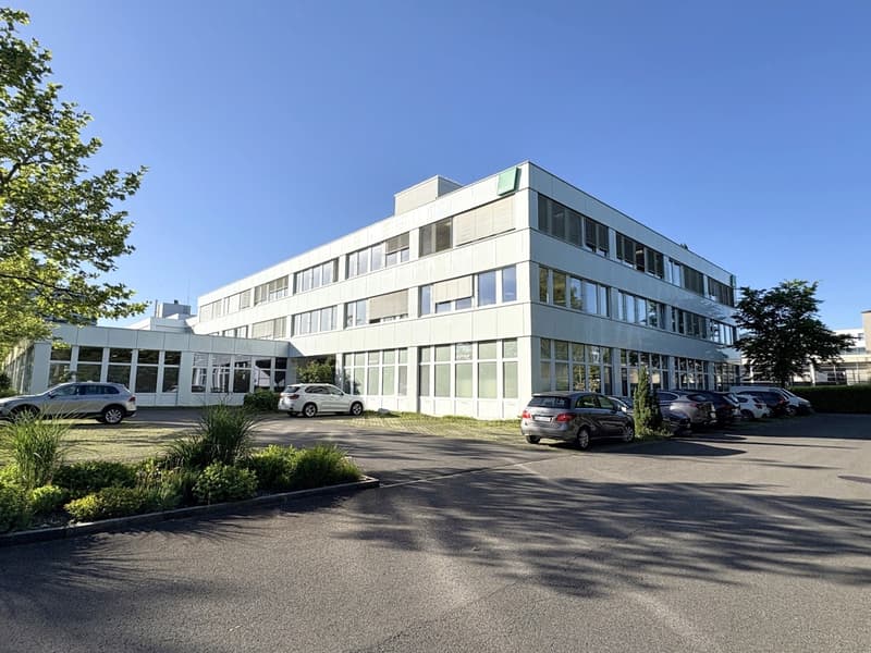 Raum für Ihre Ideen - Büro- und Gewerbeflächen in Rotkreuz (1)