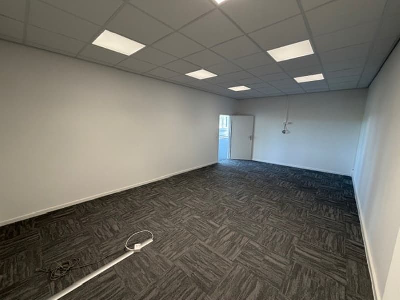 Surface idéale pour bureau - Bel immeuble représentatif pour bureaux, artisanat, industrie légère (6)