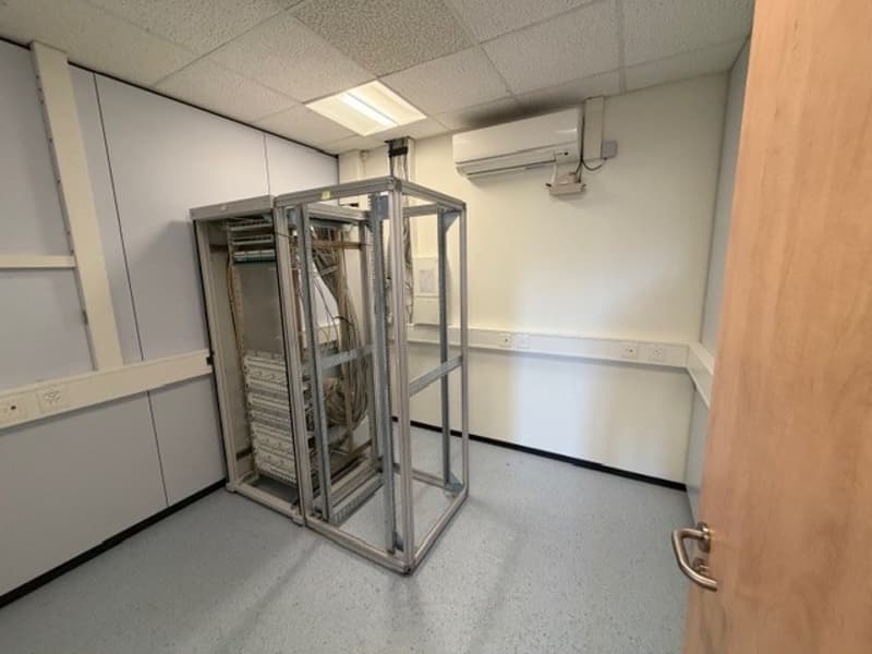 Chemin de la Combeta 5 - Bel immeuble représentatif pour bureaux, artisanat, industrie légère (11)