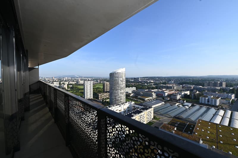 Three Point - Panoramablick im Eigentumsstandard (2)