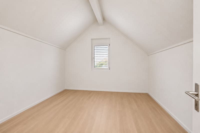 3.5 ZIMMER DACHWOHNUNG + 27m2 KREATIVRAUM (14)