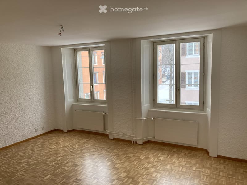 Le Locle - Lumineux appartement 3 pièces traversant (5)