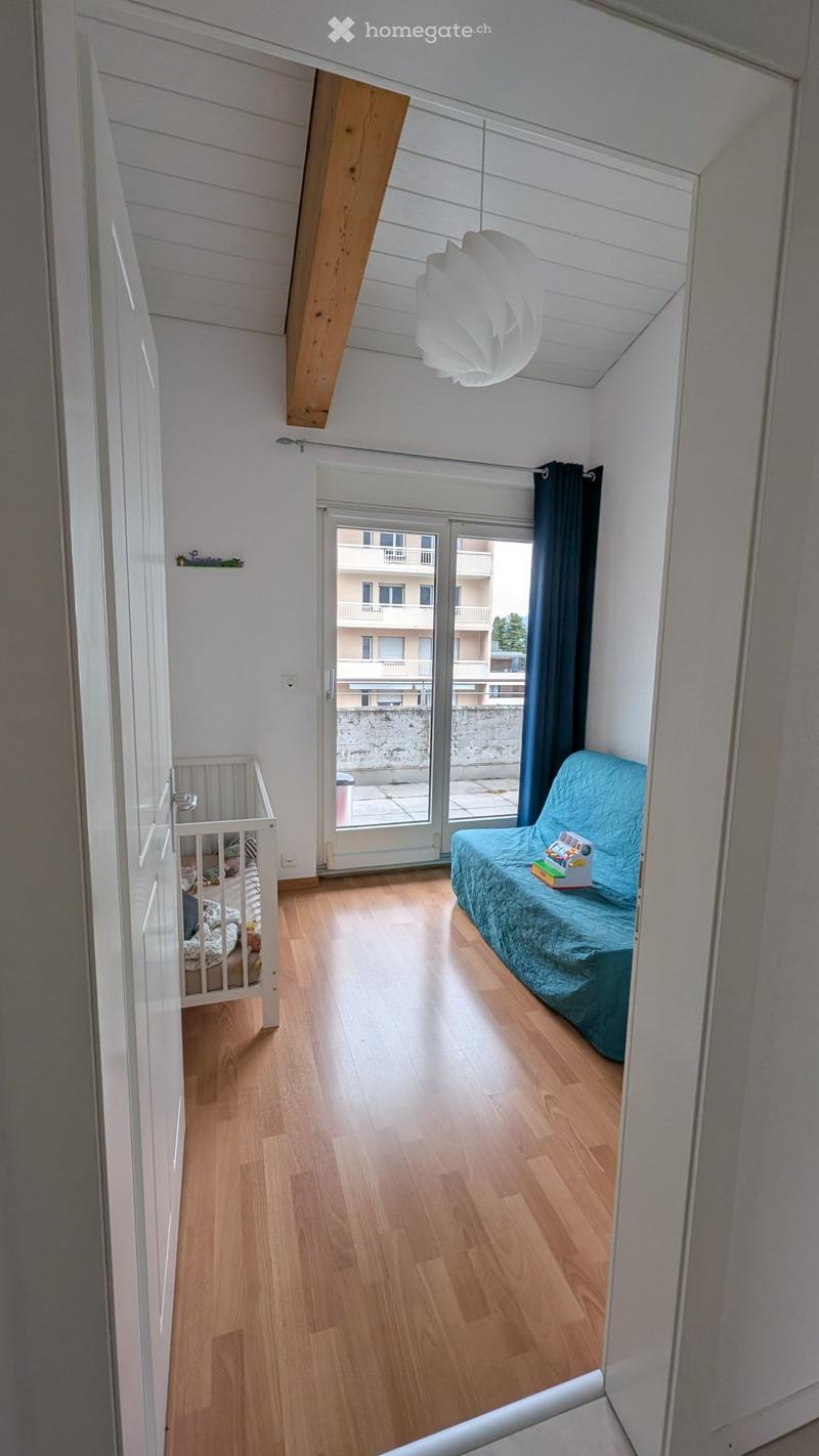 Spacieux appartement attique de 4,5 p au centre de Monthey (4)