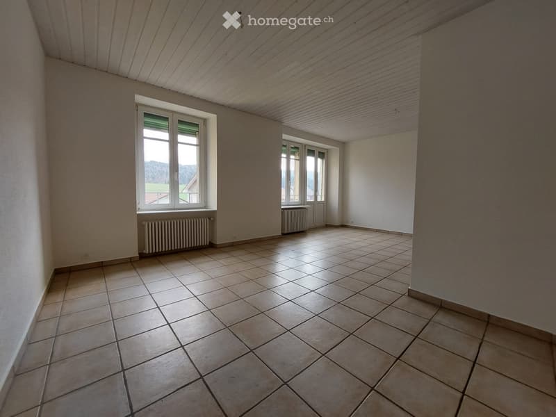 Bel appartement 3.5 spacieux et équipé machines (3)