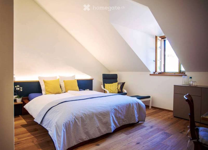 Chambre meublée à louer au mois (3)