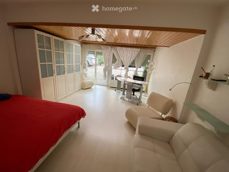 Chambre meublée à louer (2)