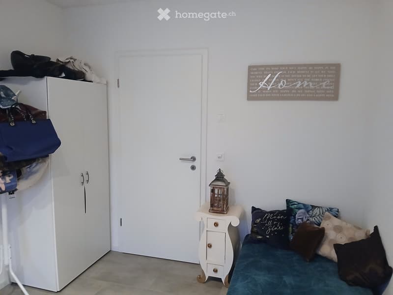 Chambre pour étudiante à louer (2)