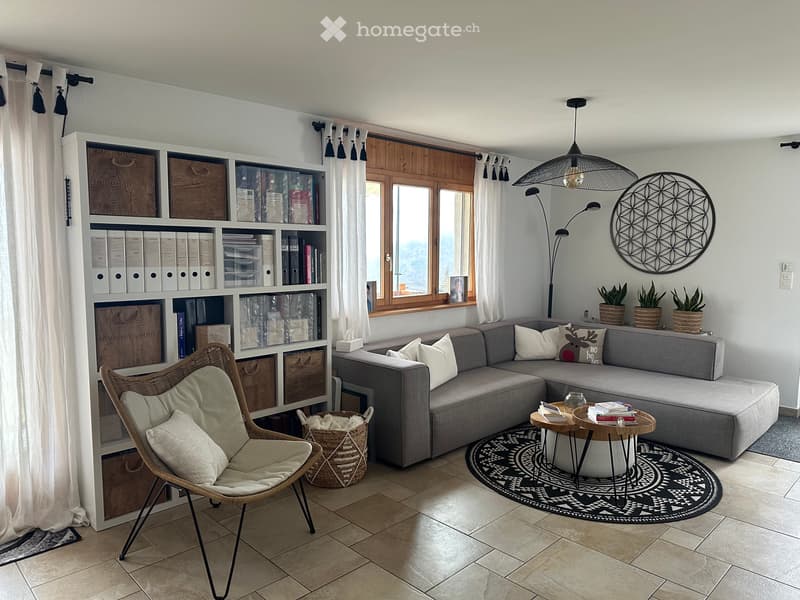 Appartement 4 pièces 1/2 à louer dès mai 2026. (2)
