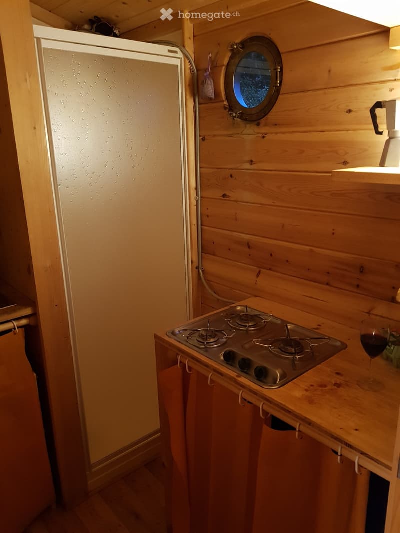 Roulotte de charme avec sauna privé (5)