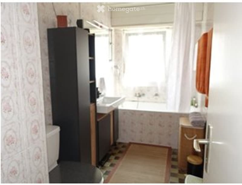 Appartement en duplex, dépôt, carnotzet et 3 pp ext. (4)