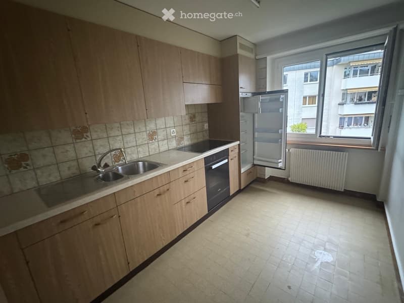 4 pièce avec balcon et place de parking inclus (6)