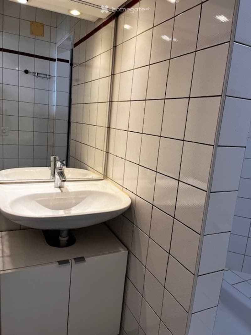 Chambre meublée à Auvenier (4)