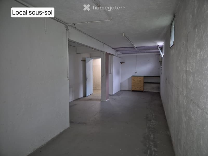 Local (2)