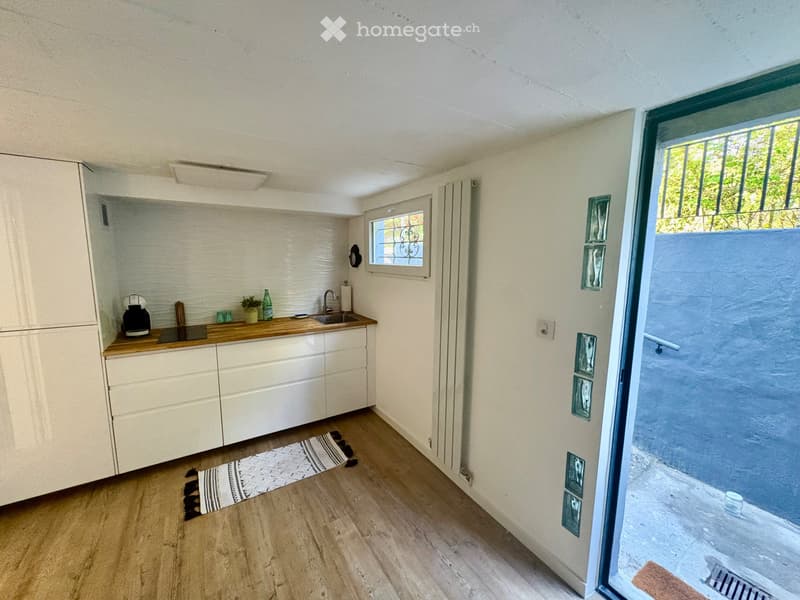 Fully furnished studio (5)