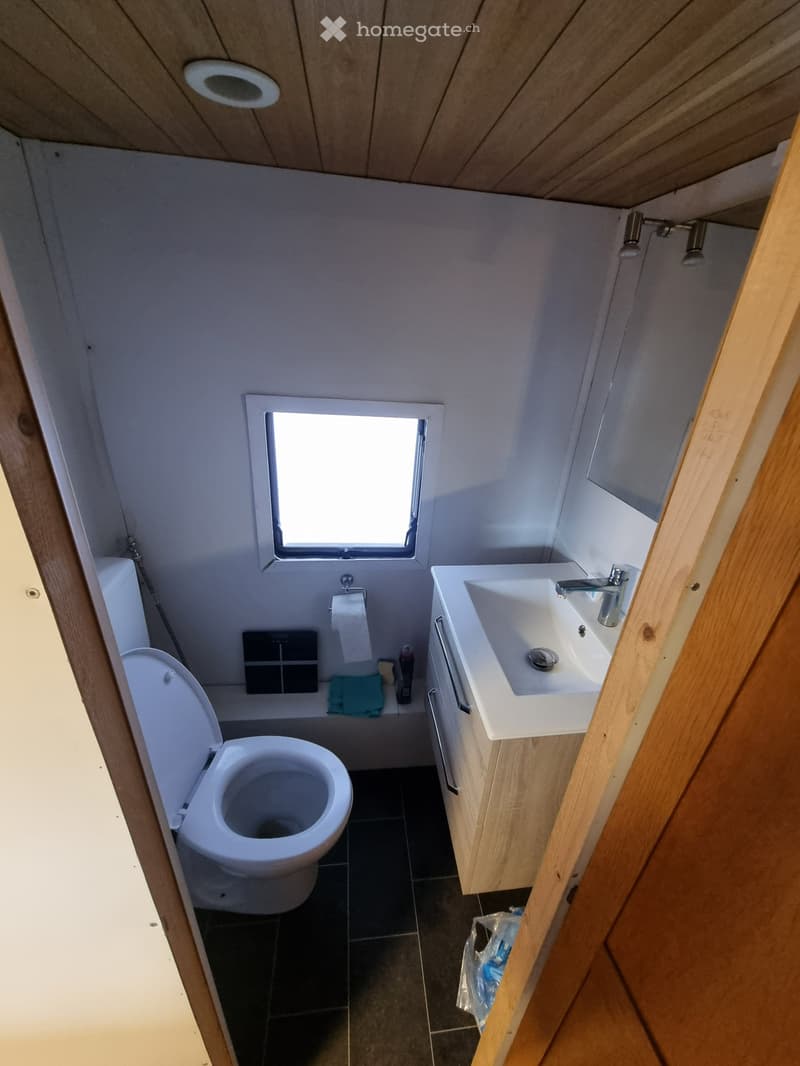 Caravane + auvent à lannée dans un camping à Lausanne (4)