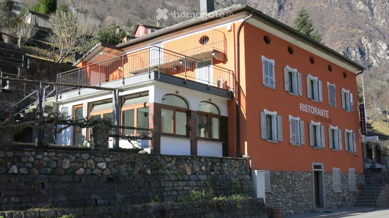 CASA CON RISTORANTE E ATTICO O TRASFORMABILE IN PALAZZINA (5)