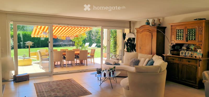 Furnished 240 m² family home  10 minutes from Geneva / Nyon (2)
