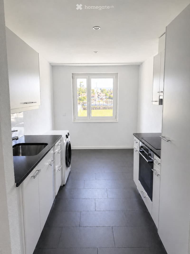 2,5 pièces rénové 55 m² avec balcon vitré - Givisiez (2)