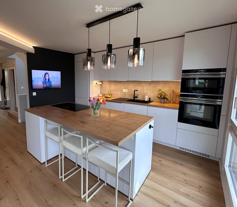 Villa 6.5p rénovée à Cheyres, avec vue sur le lac (3)