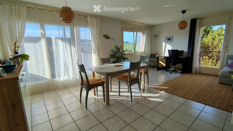 Spacieux appartement 4.5 pièces avec balcon à La Corbaz (4)
