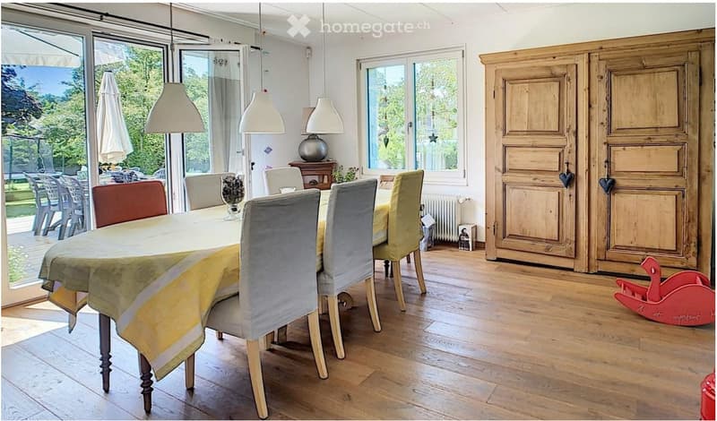 Charmante villa 5,5 pièces avec grand jardin à Carrouge/VD (3)