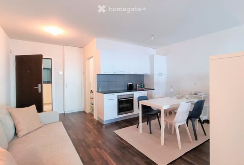Très proche du métro Fourmi, bel appartement de 1.5 pièce (3)