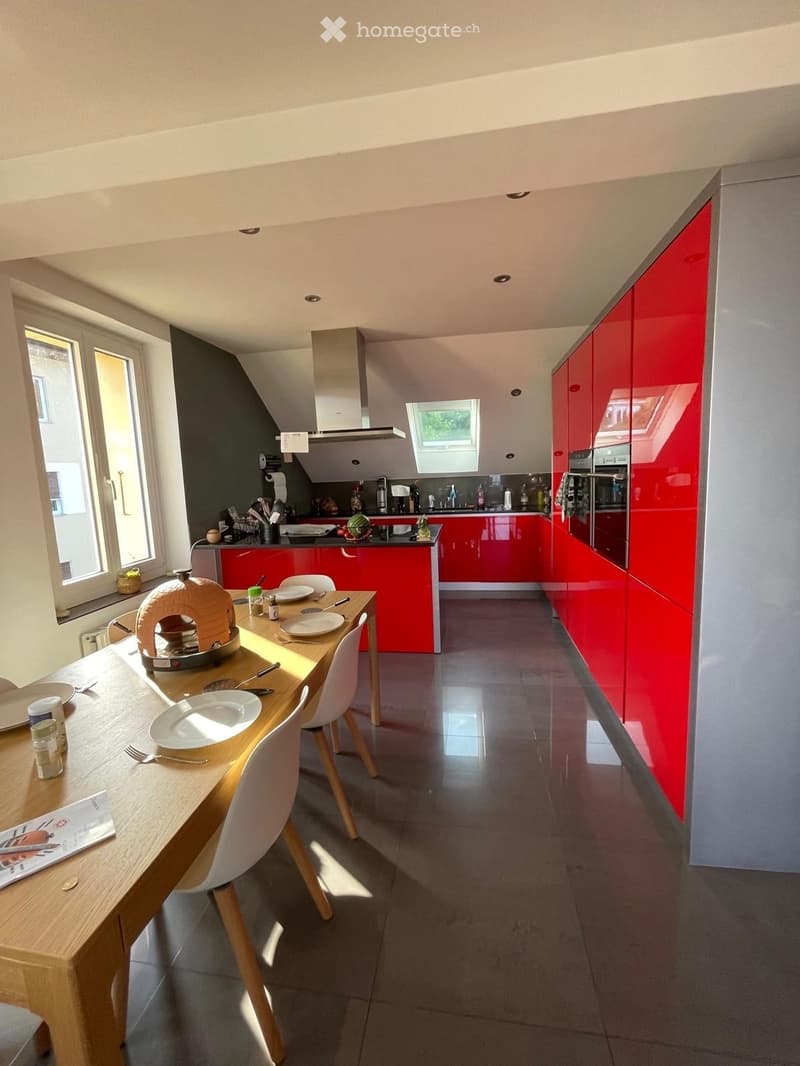 MAGNIFIQUE APPARTEMENT DE 3.5 PCES À PESEUX - VUE SUR LE LAC (1)