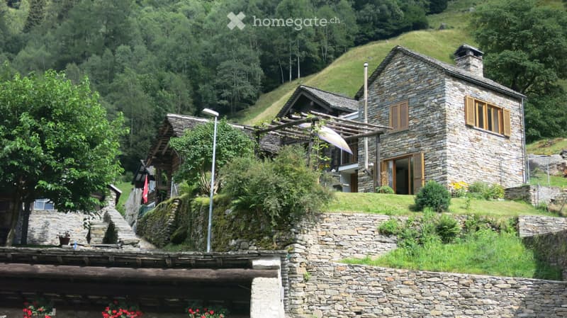 BIJOU RUSTICO FERIENHAUS MIT GARTEN UND AUSSICHT (1)