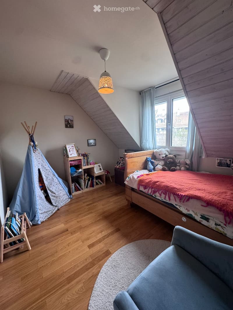 A vendre : 4.5p avec jardin, garage & carnotzet (2)