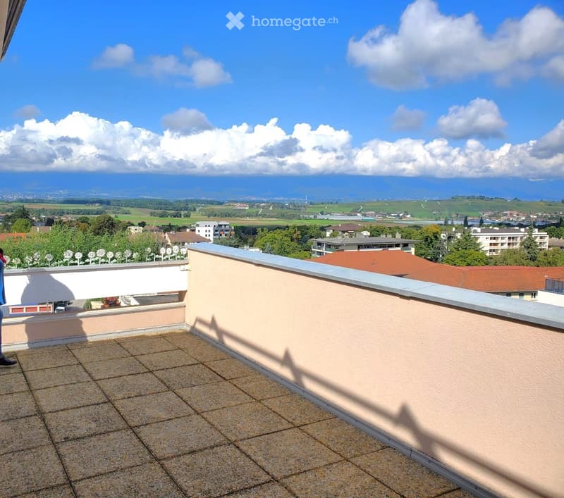 Studio au 5e étage/buanderie et cuisine en collocation au 4e (2)