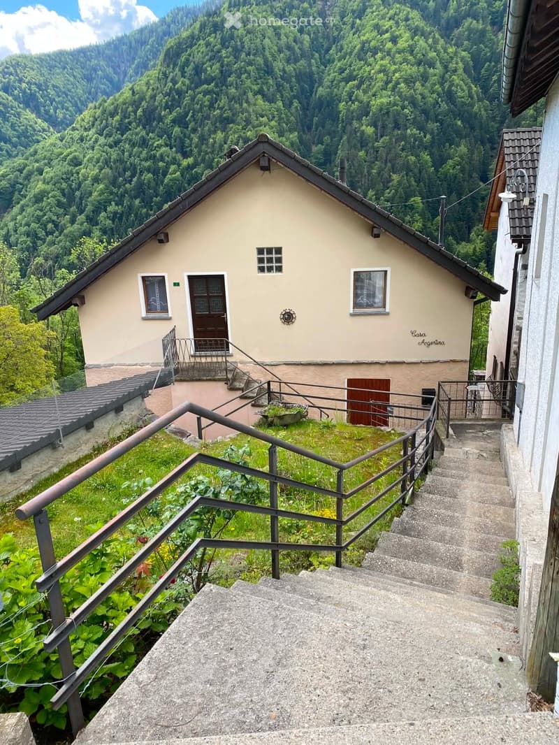 Wunderschönes, Haus in sonniger Lage mit separatem Gästehaus (4)