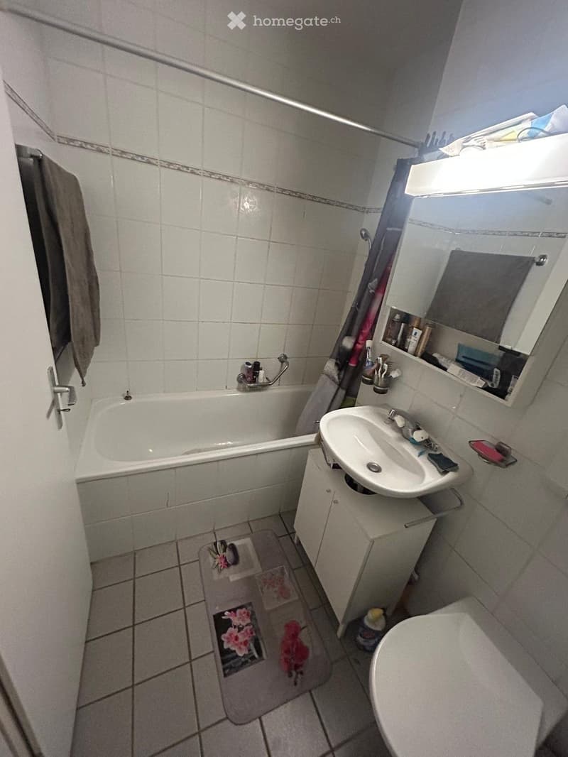 Chambre meublée avec salle de bain privative  Vevey centre (3)