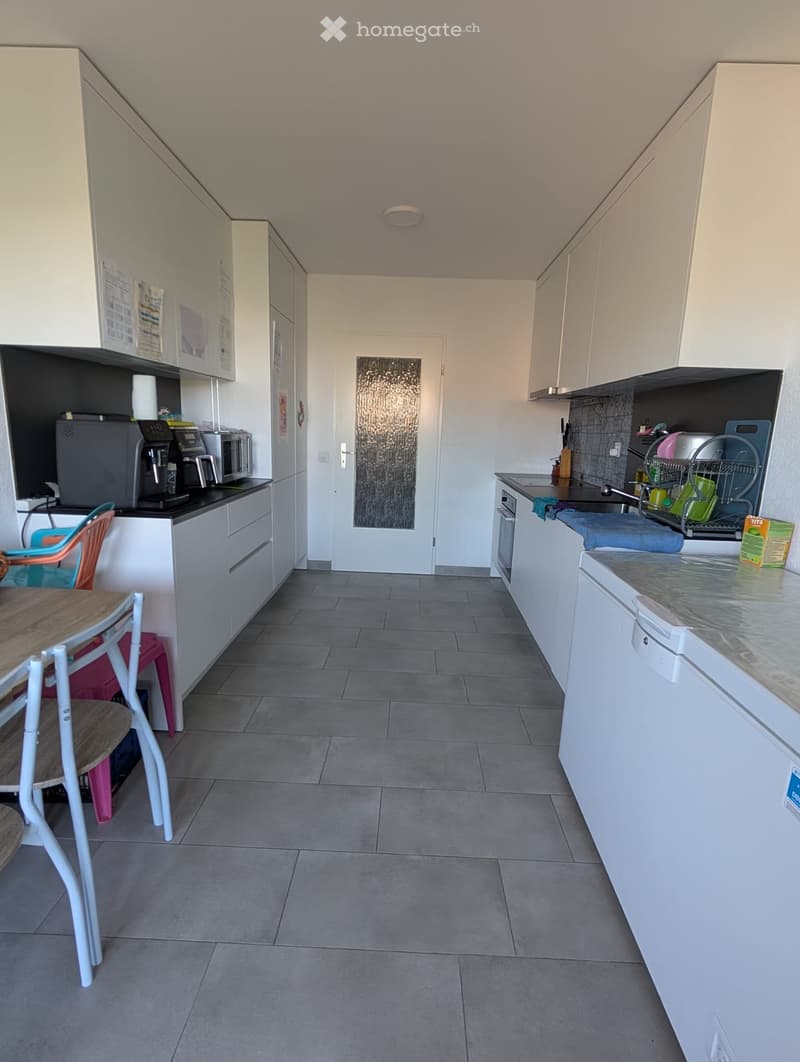 Spacieux appartement de 4,5 pièces, 117m2 (2)