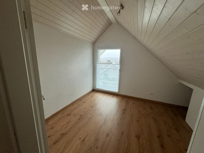 Preverenges - 4.5 Duplex en attique (3)