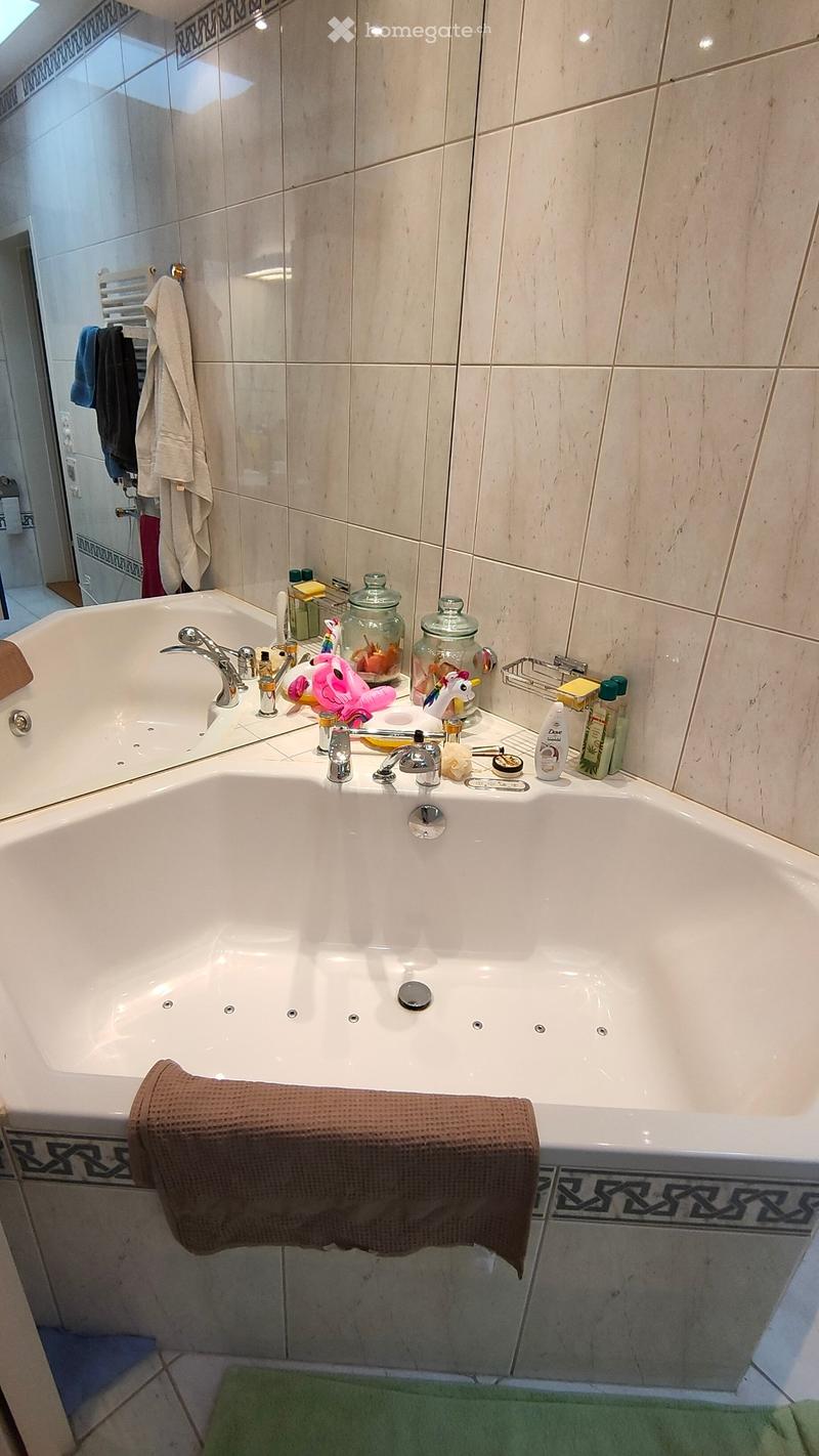 REPRISE DE BAIL - Appartement 5.5 pièces avec cachet (3)