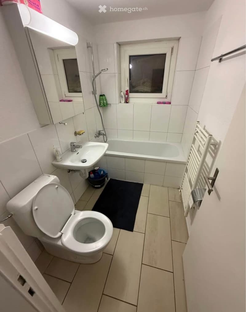 Chambre spacieuse 20m2 avec Balcon et Wifi (4)
