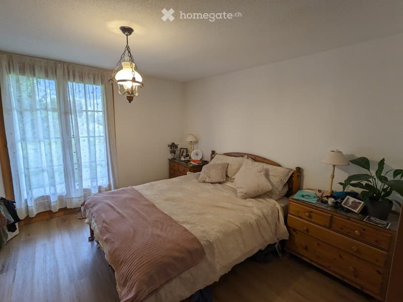 joli apartement avec jardin à CHESIERES (4)