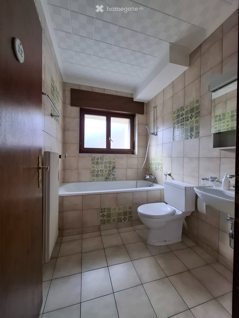 Bel appartement de 3.5 pièces en plein centre de Sierre (3)
