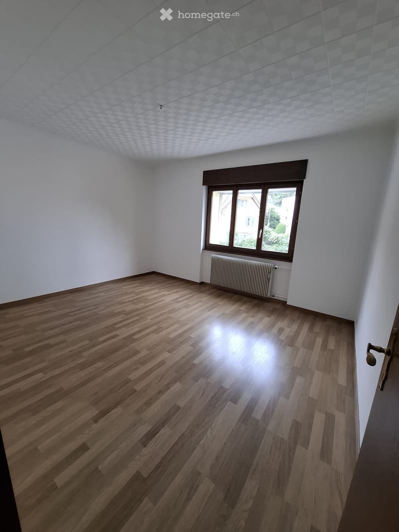 Bel appartement de 3.5 pièces en plein centre de Sierre (5)