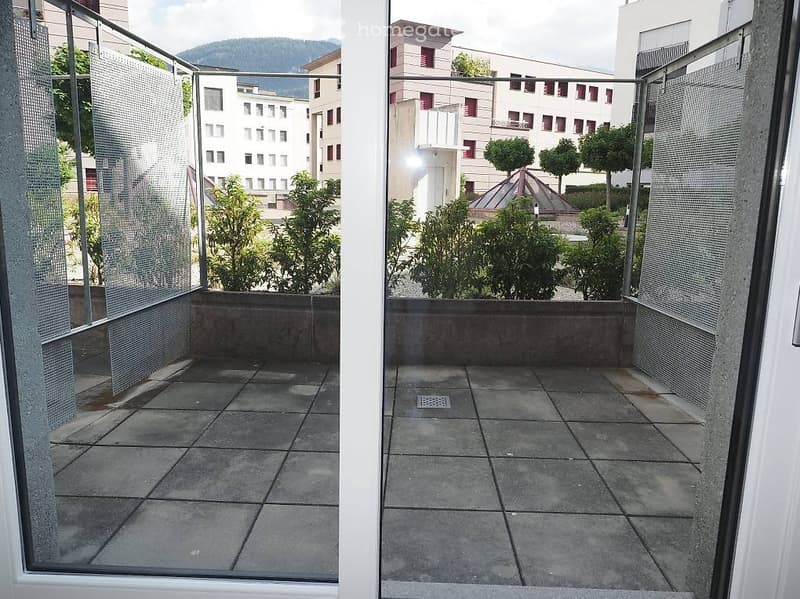 Studio avec terrasse, proche de la gare (4)
